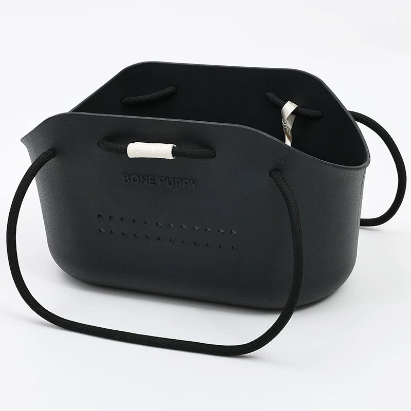 Black breathable pet carrier bag for small dogs and cats