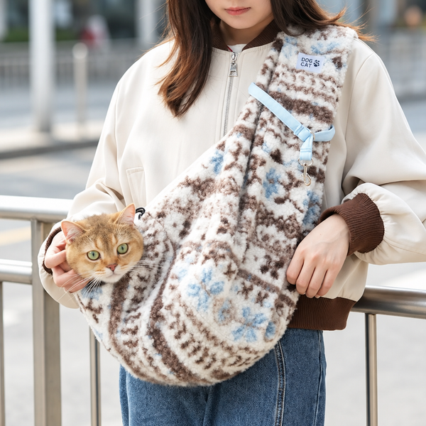 Cradle-Style Pet Crossbody Sling Bag – Hands-Free Breathable Carrier for Small Dogs and Cats