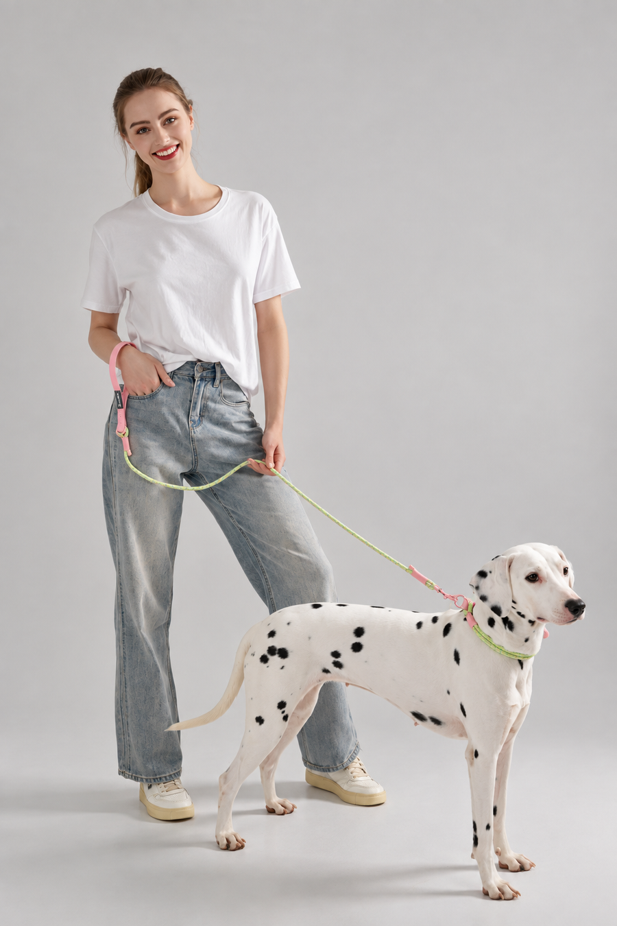 Wipe-clean PVC dog lead – view 2