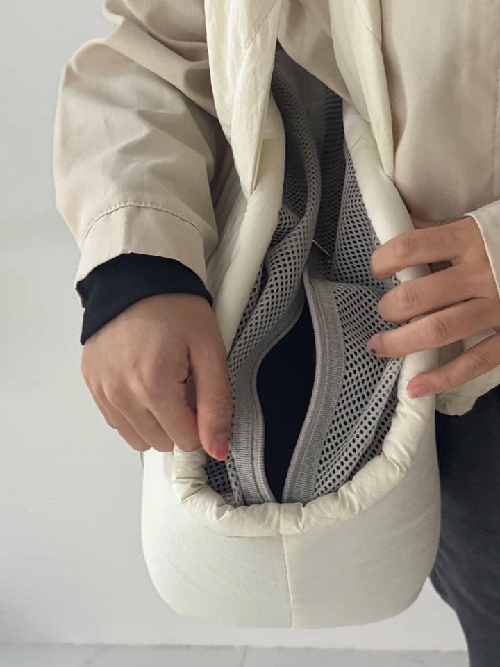 Warm Pet Carrier Shoulder Bag with Head-Out Opening – Large Dog and Cat Bag for Small Pets, Off-White