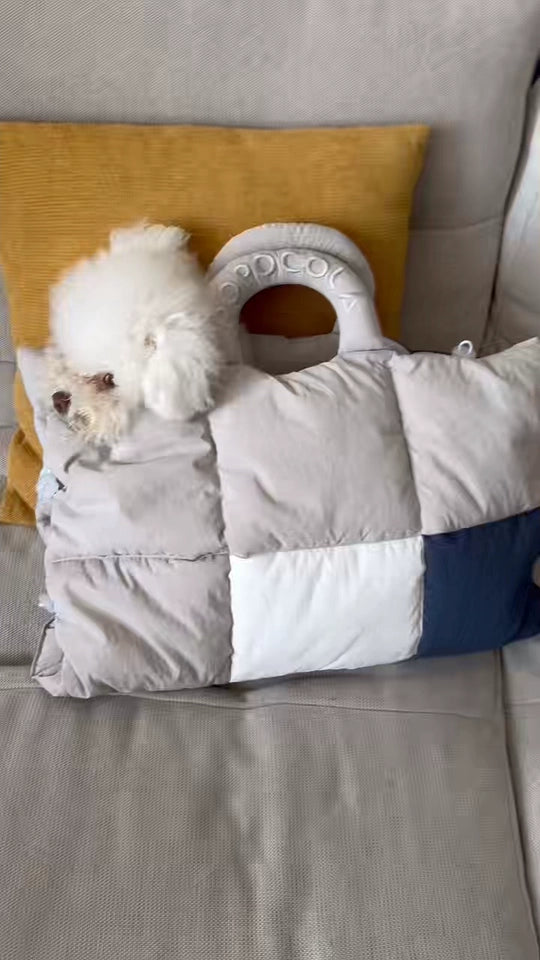 Quilted Dog Travel Mat & 2-in-1 Carry Bag