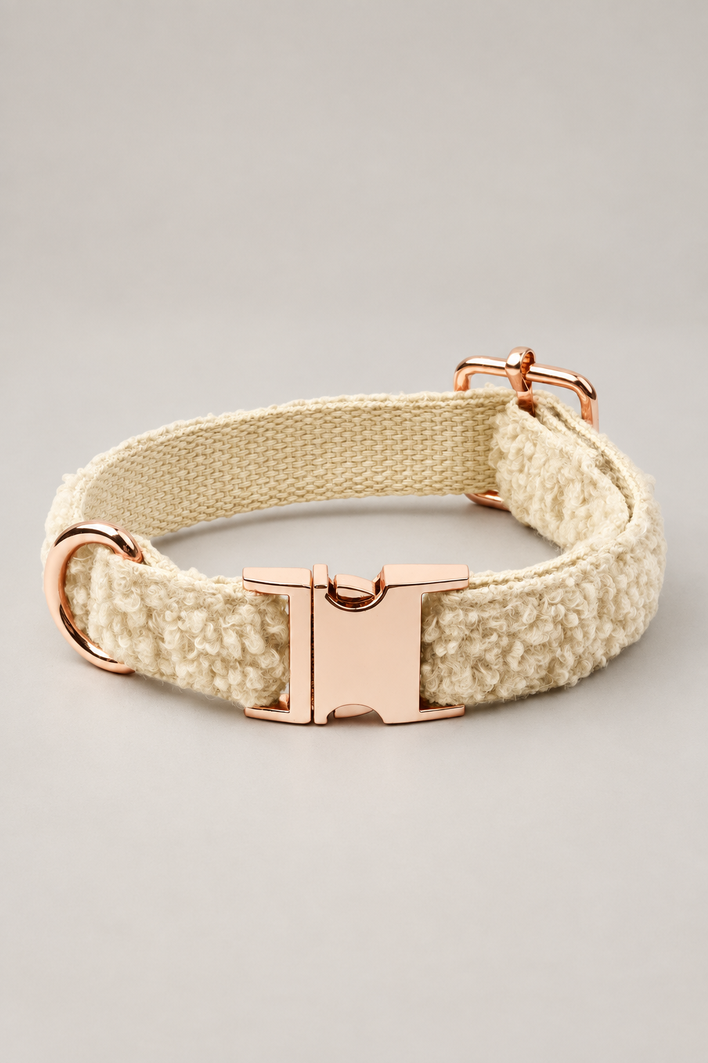 Teddy fleece dog collar in Cream