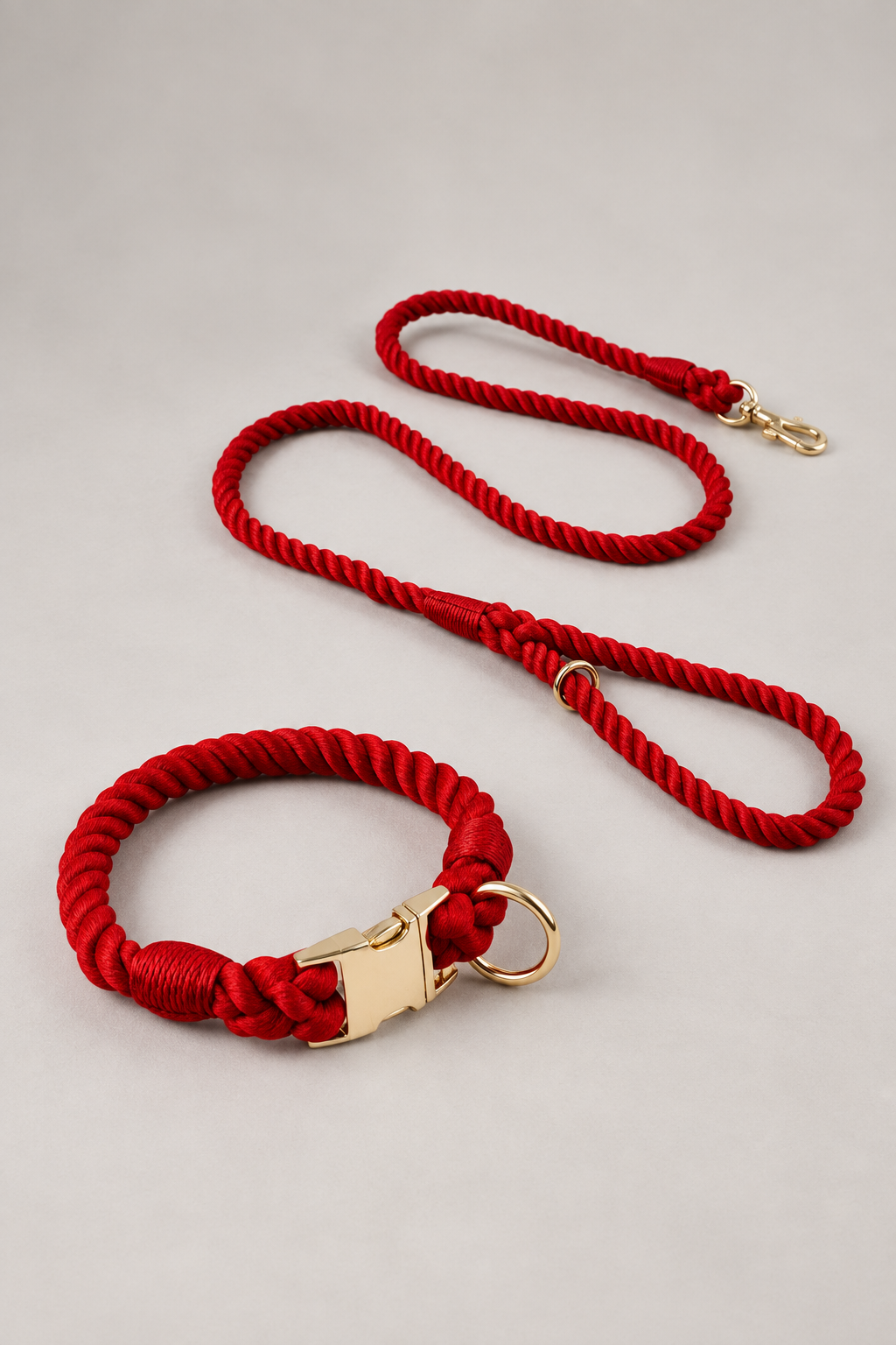 Handmade rope dog collar and lead in Red
