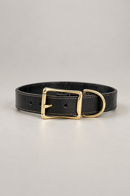 Hand-stitched leather dog collar in Black