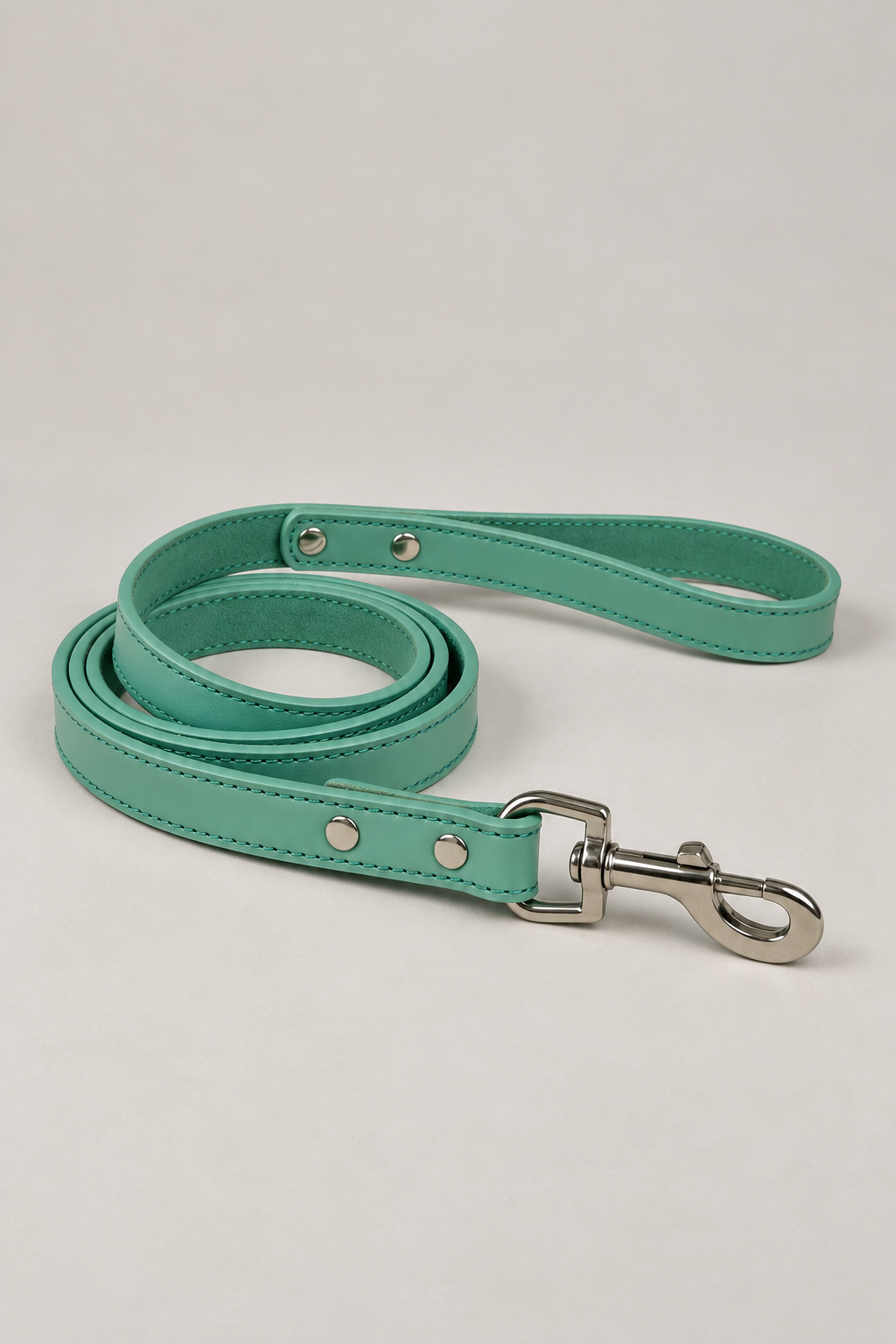 150cm leather dog lead in Mint Green