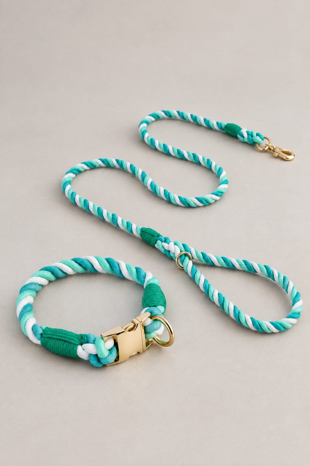 Handmade rope dog collar and lead in Teal Stripe