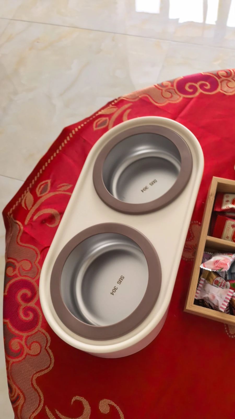 Tilted Double Pet Bowl with Removable Stainless Steel Bowls