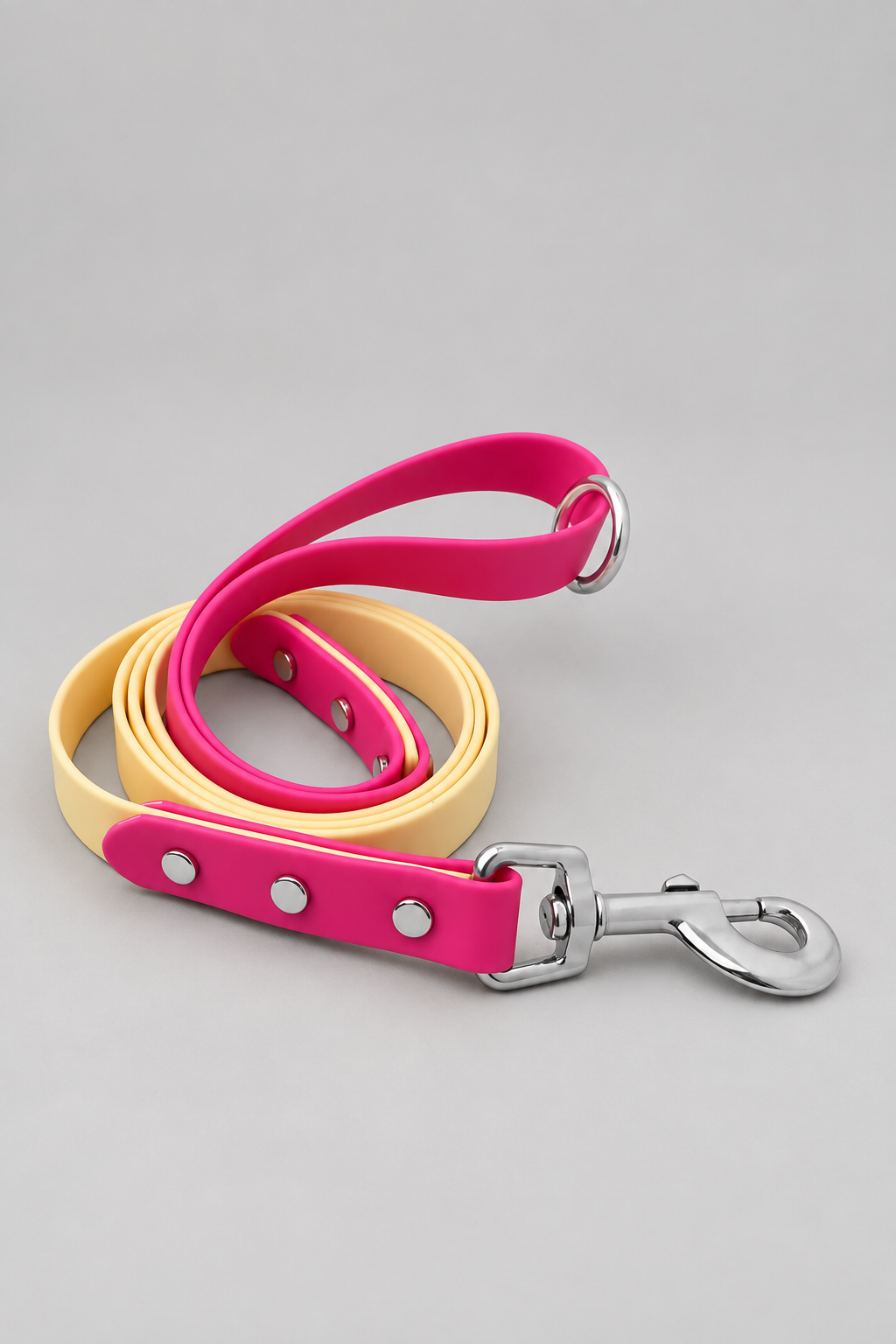 Two-tone PVC dog lead in Lemon & Blush