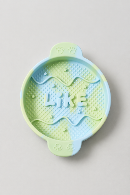 Silicone slow feeder dog bowl in Mint