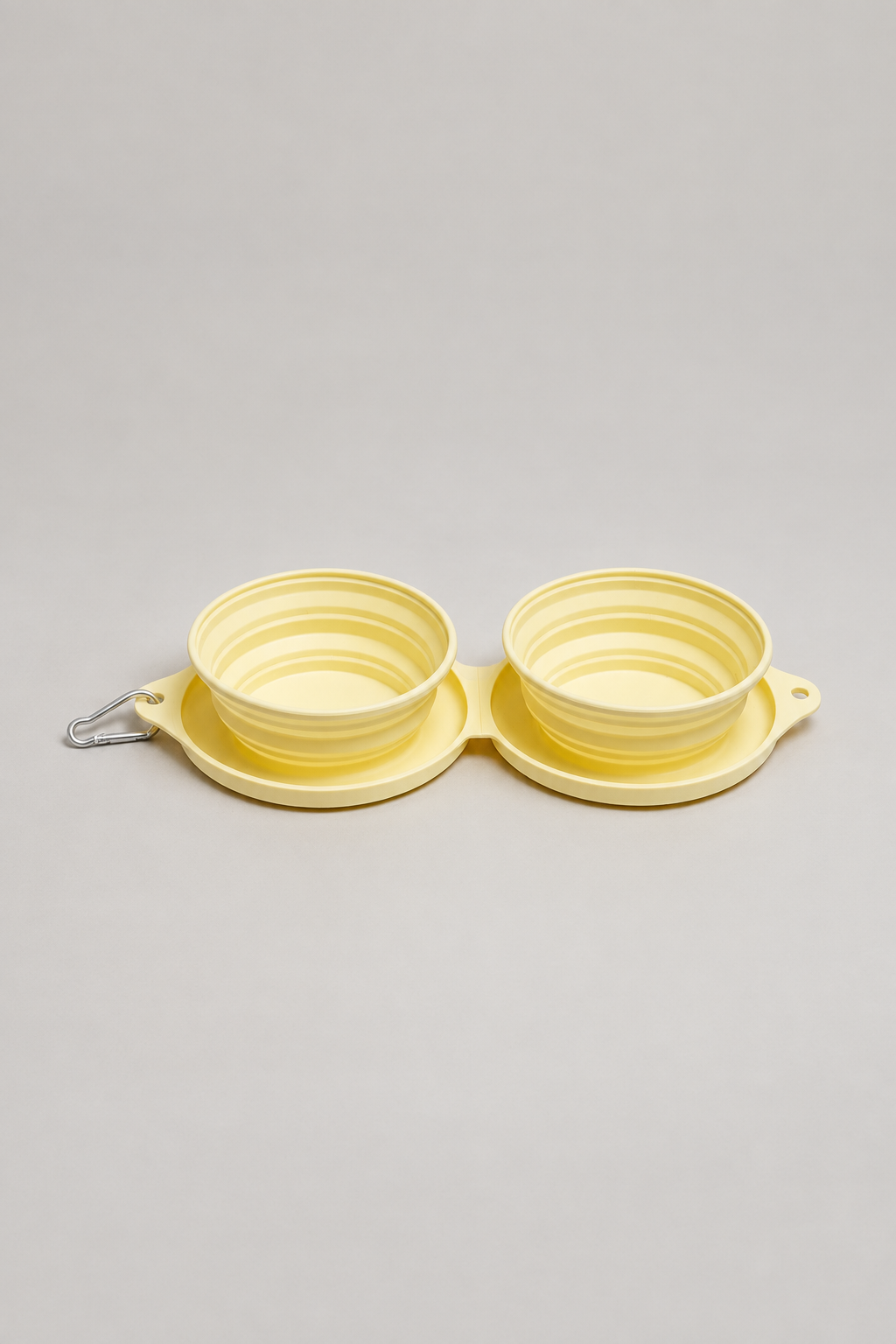 Foldable silicone dog bowl with clip in Yellow